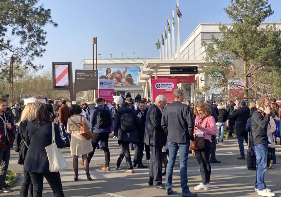 visiteurs Franchise Expo Paris 2022 extérieur