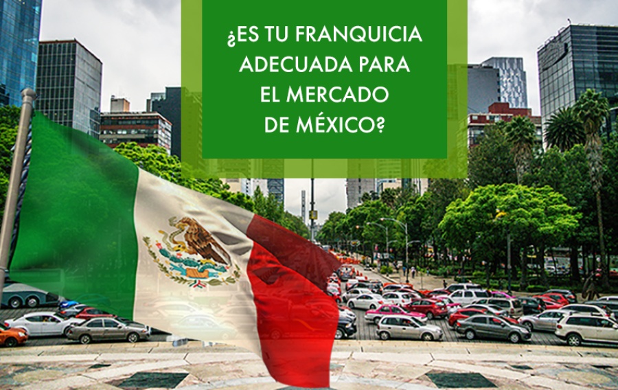 Imagen de las calles y edificios de México DF con la bandera mexicana