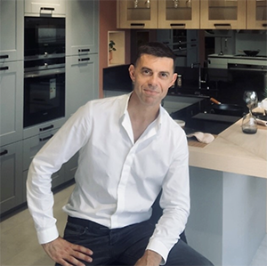 Pascal Gros franchisé Mobalpa Sainte Maxime 83