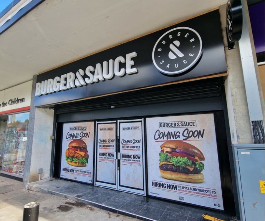 Burger & Sauce Image