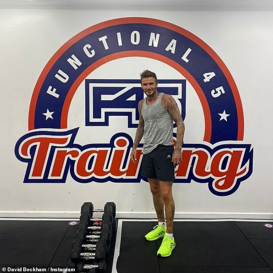 Yay! David Beckham joined fitness fanatics up and down the country in delightedly returning to gyms to mark the end of Lockdown 2.0