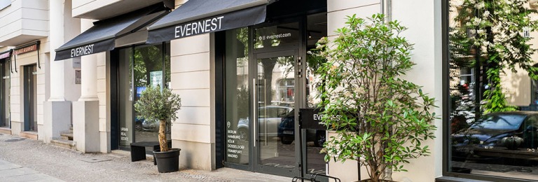 Evernest Banner