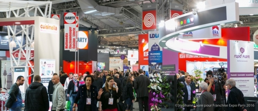 Besucher auf der Franchise-EXPO Paris.jpg