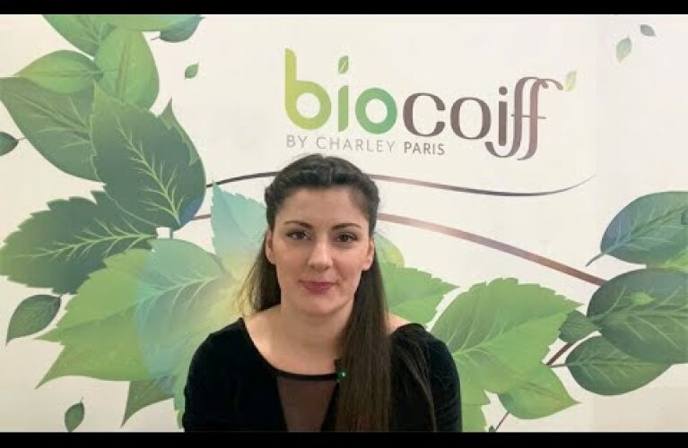 Elena, manageur du salon Biocoiff’ Paris Bastille