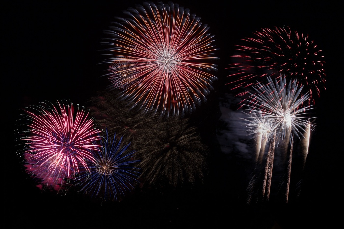 fireworks-2023-new year.jpg